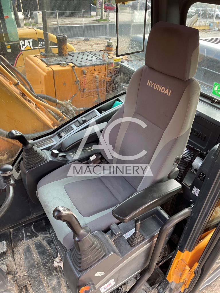 HYUNDAI ROBEX 180W-9A (2016)
